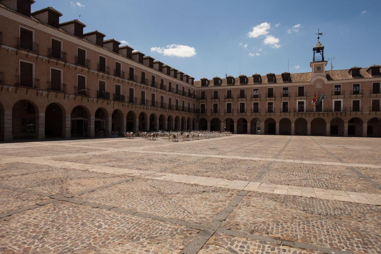 Hotel Plaza Mayor Ocaña Esterno foto